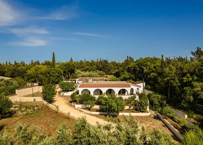 Noi- Noi The Apartmán Antipata (Erisos)